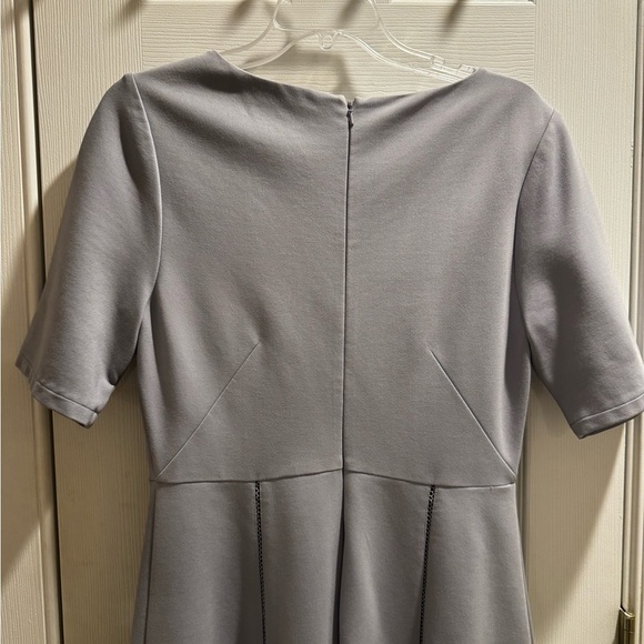 Reiss Tianna Chromatic Dress Short Sleeve Dress with Woven Stitching  Design - Picture 3 of 12